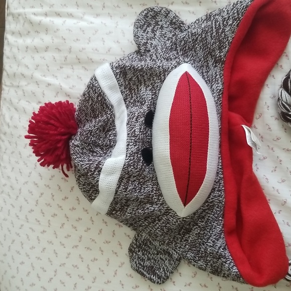 Sock Money Toque - Picture 2 of 5